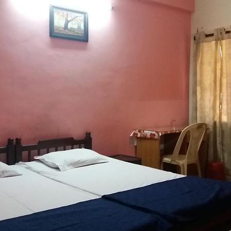 Classic Tourist Home Kochi Exterior photo