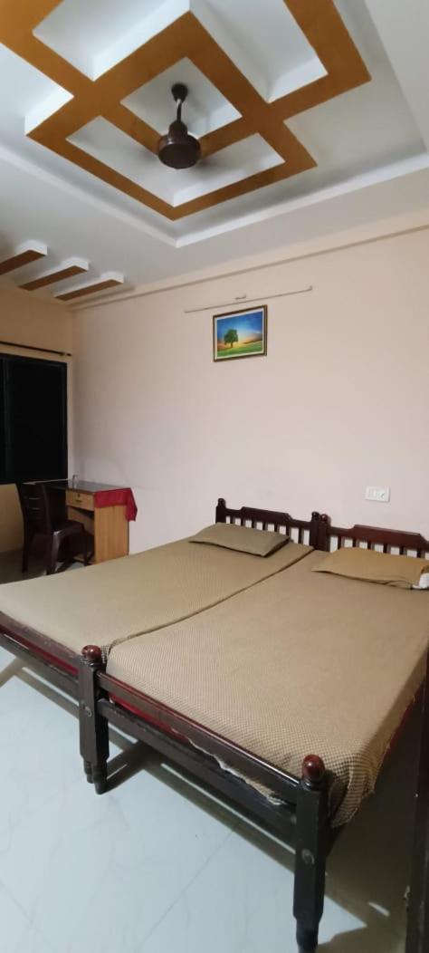 Classic Tourist Home Kochi Exterior photo